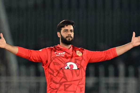 imad-wasim-picked-3-for-12.jpg